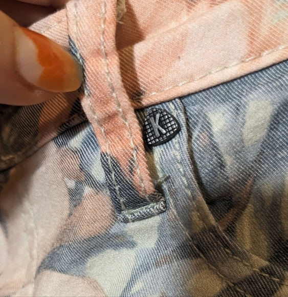 Kut from the Kloth Donna high rise skinny floral jeans raw hem - Picture 5 of 9